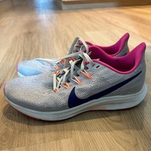 Women’s Nike Pegasus | Size 8